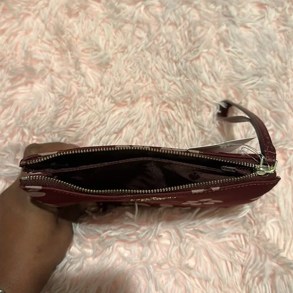 Kate Spade wristlet - Picture 3 of 5